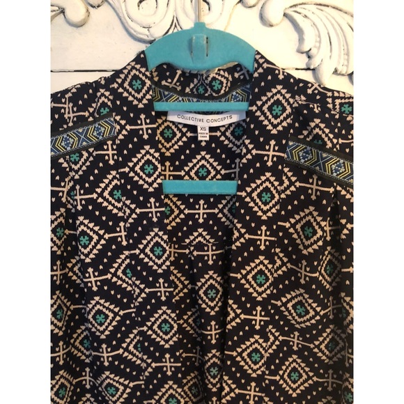 Beautiful silk kimono/ cover up - Picture 2 of 5